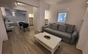 Apartment Near The Center Of Glyfada
