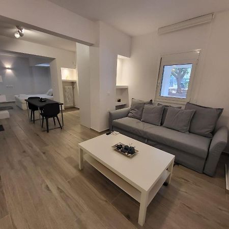 Apartment Near The Center Of Glyfada Αθήνα Εξωτερικό φωτογραφία